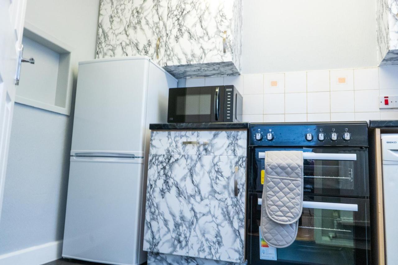 Cosy 2 Bed With Parking Near Piccadilly, Etihad Stadium And Coop Live Sleeps Up To 5 Villa Manchester Dış mekan fotoğraf